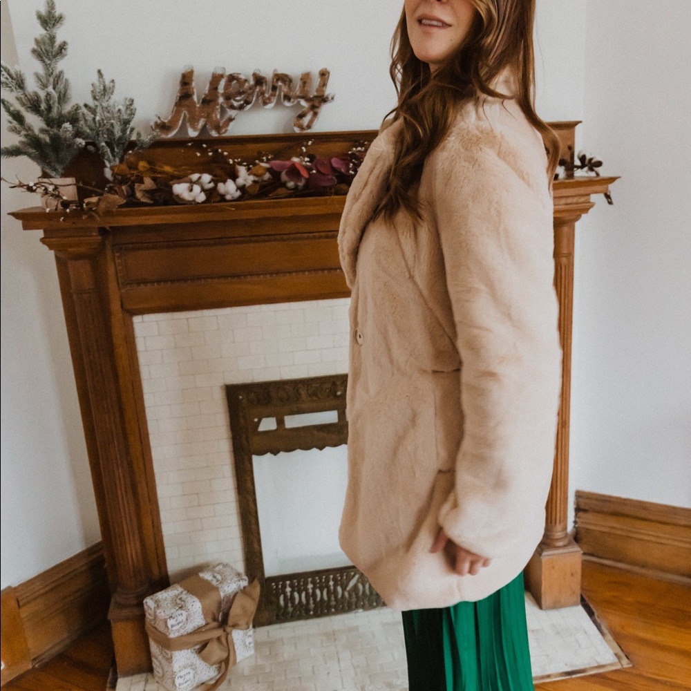 Extremely soft teddy jacket - Picture 4 of 13
